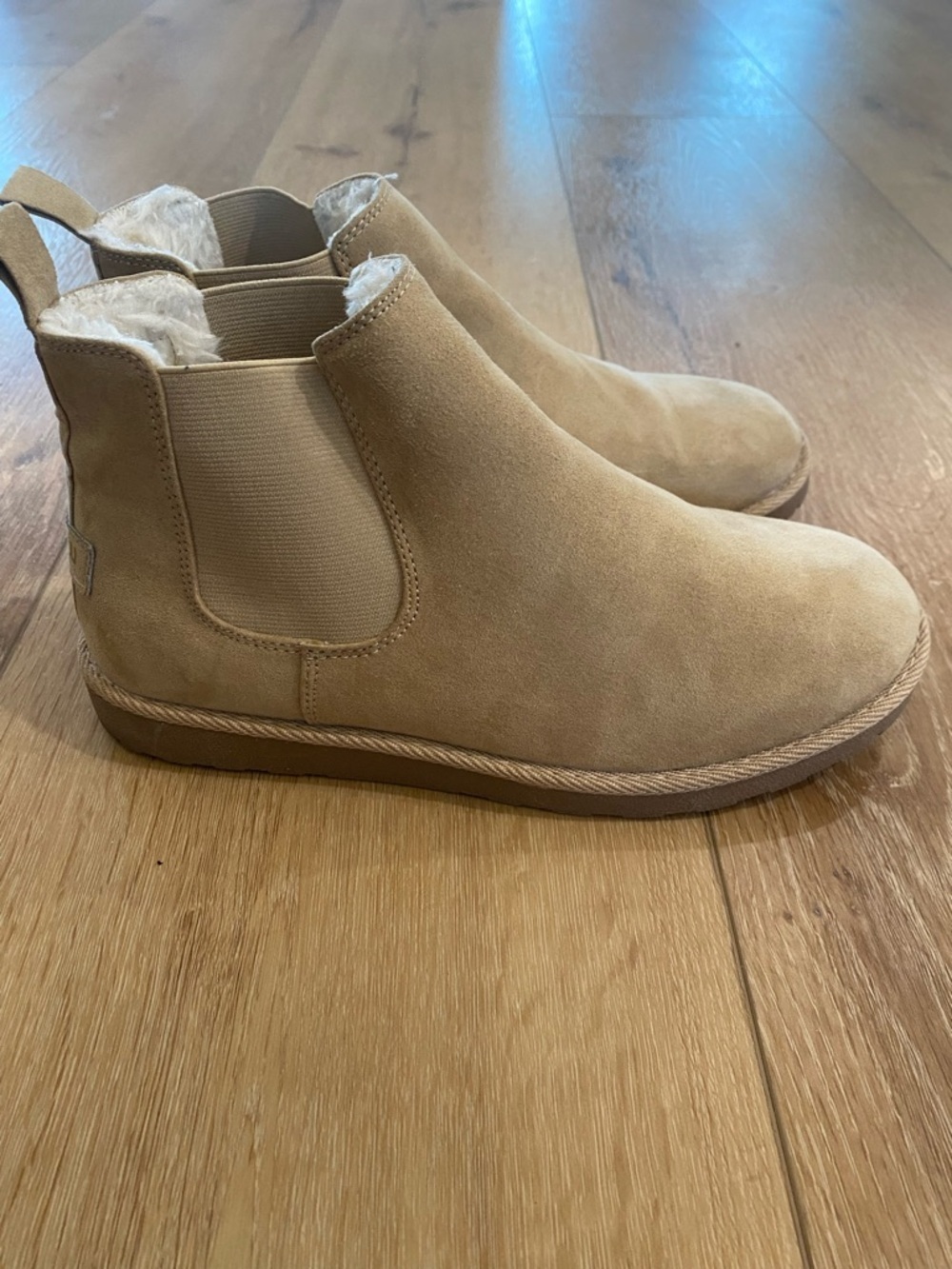 Makalu Elyse Boots Ankle Booties Taupe Sherpa Cozy Casual Comfort Warm Size 8